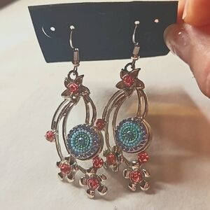 Avant Garde! Earrings beautiful design in Pastels pink & baby blue on silver